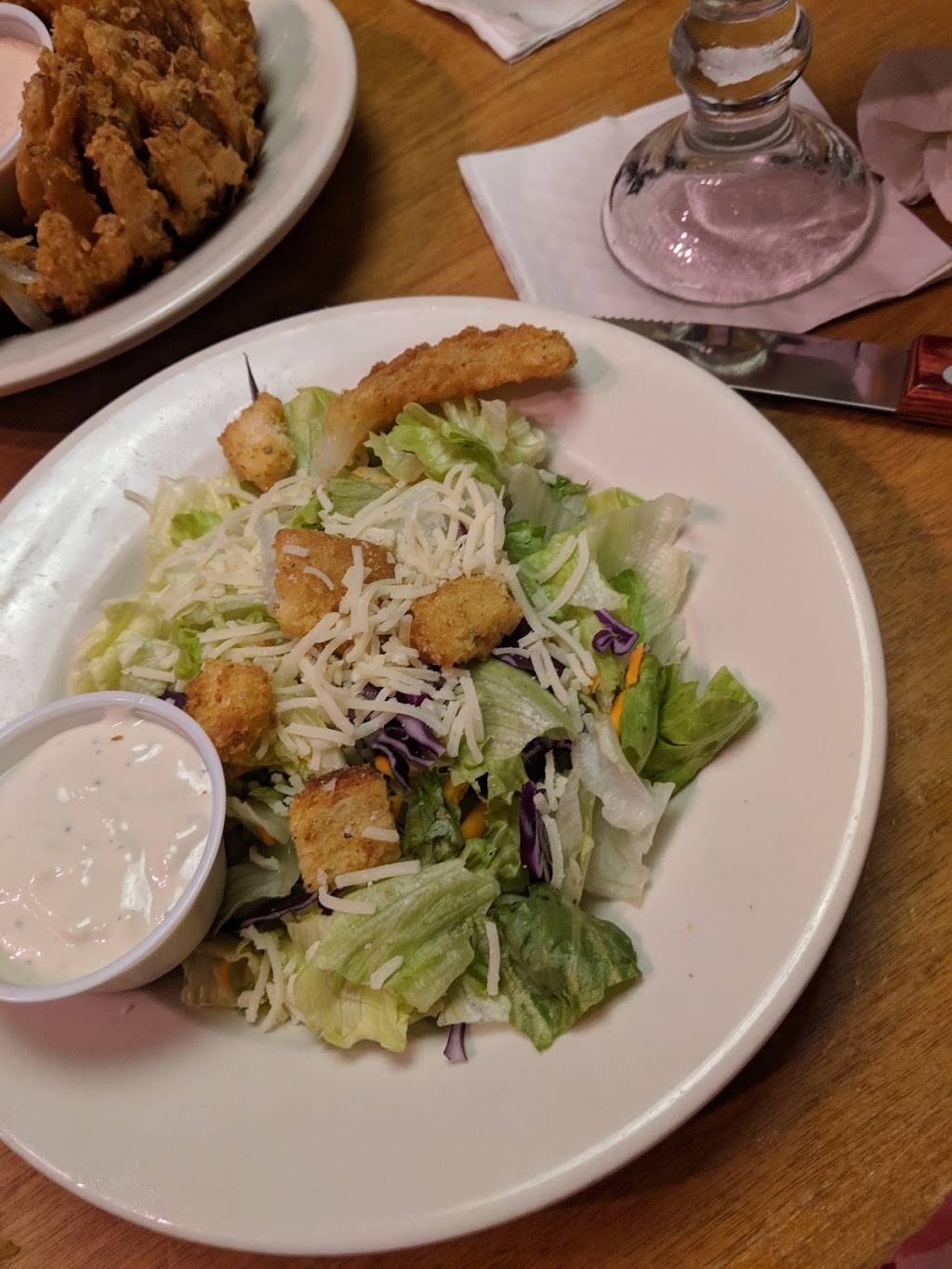 Texas Roadhouse | restaurant | 8207 Town Center Dr, Nottingham, MD 21236, USA | 4109336620 OR +1 410-933-6620