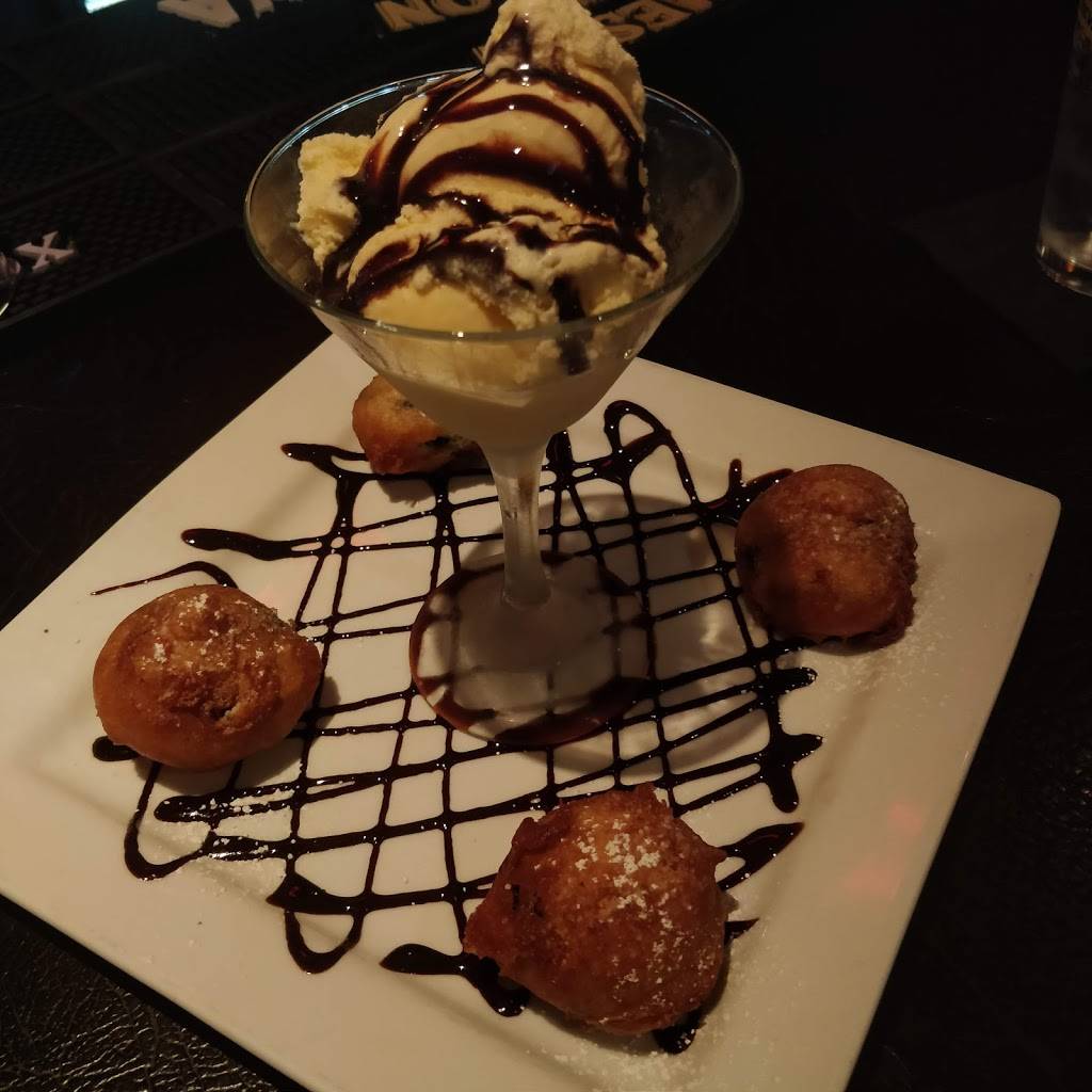 The Martini | restaurant | 1205 S Fort Apache Rd, Las Vegas, NV 89117, USA | 7022278464 OR +1 702-227-8464