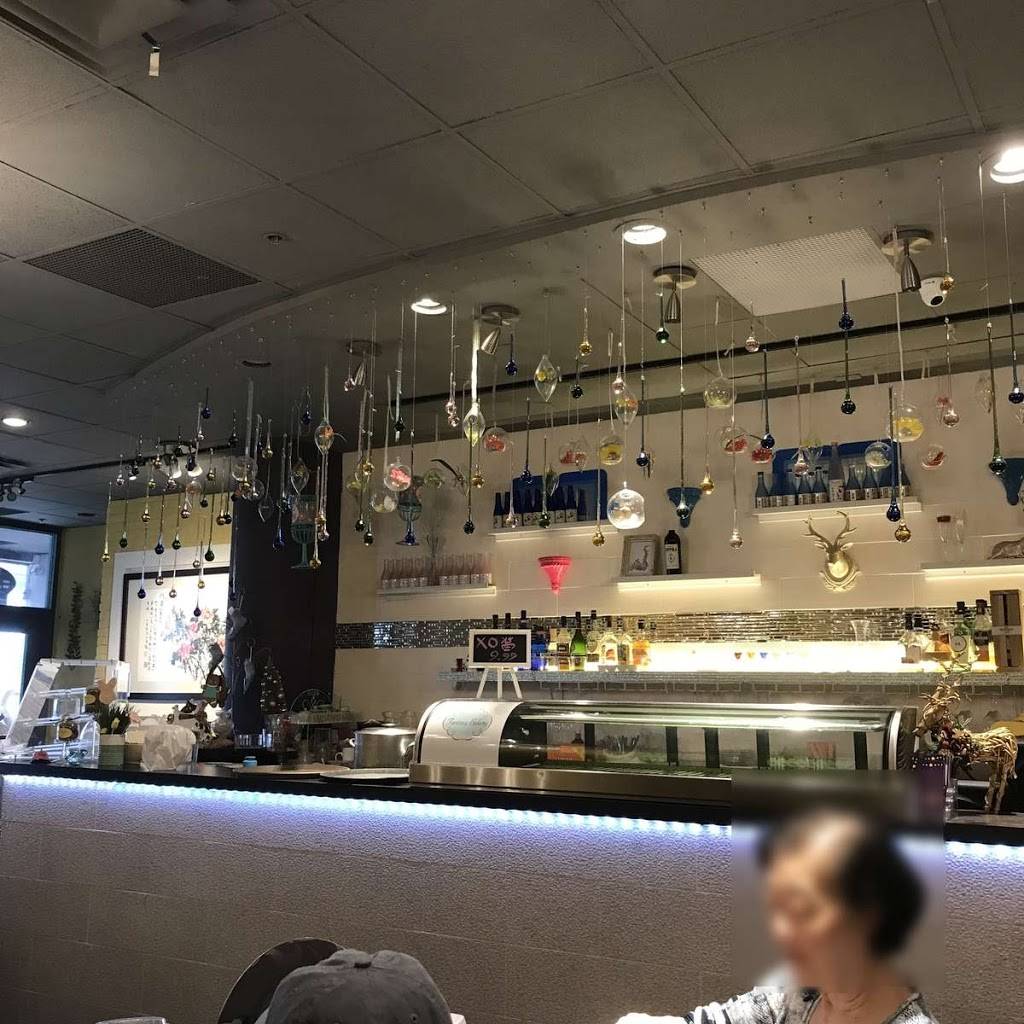 Fantasy Eatery | restaurant | 10909 Yonge St, Richmond Hill, ON L4C 4M6, Canada | 9057870388 OR +1 905-787-0388