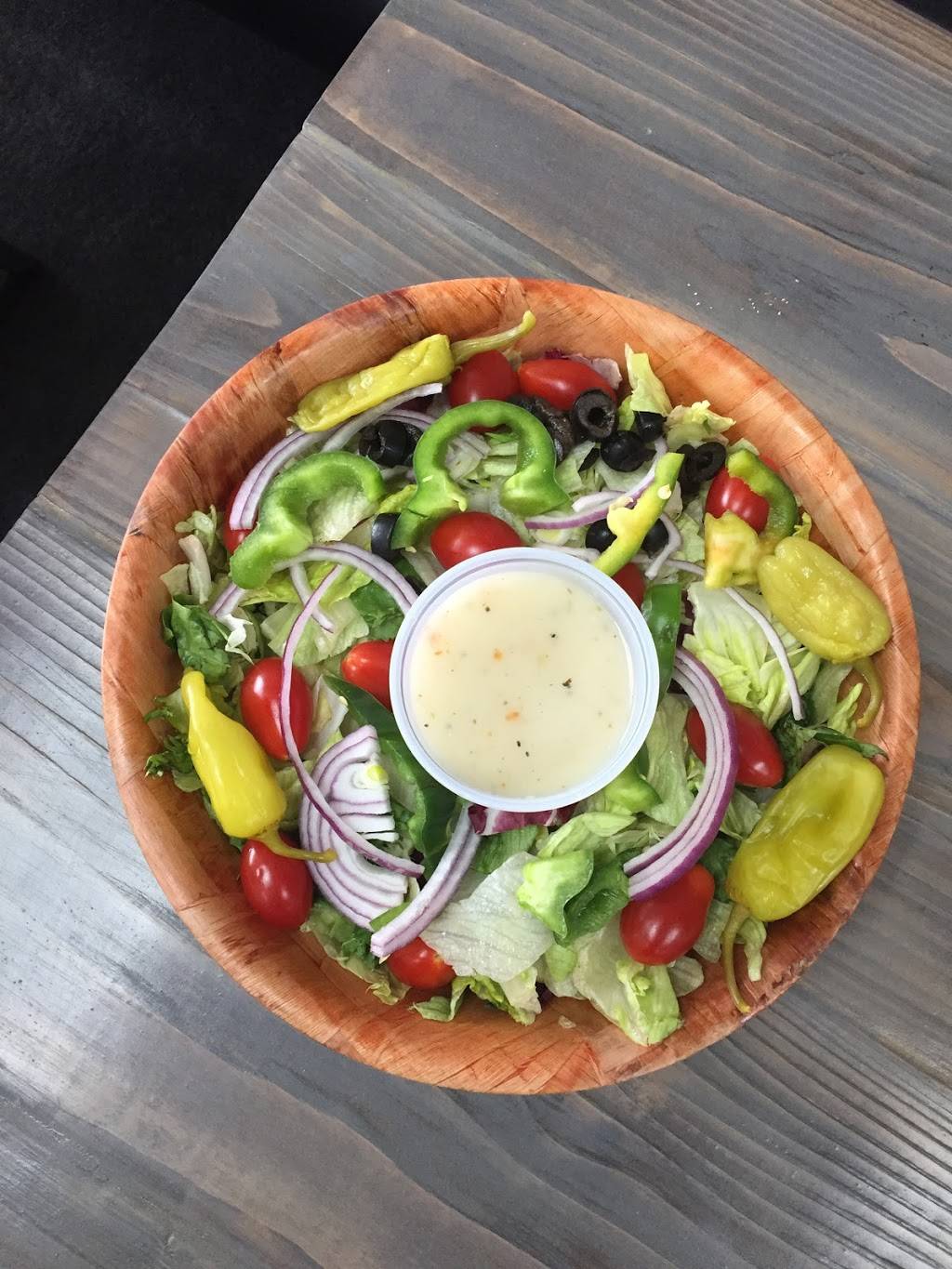 Bella Pizza | restaurant | 8028 N Middlebelt Rd, Westland, MI 48185, USA | 7344212565 OR +1 734-421-2565