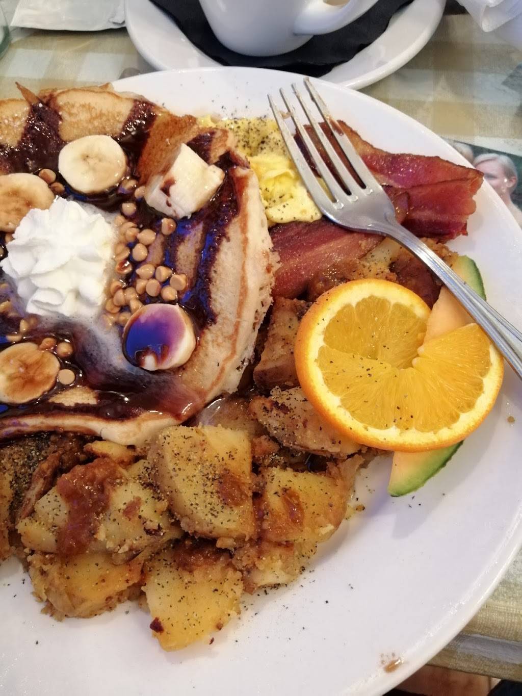 Moms | restaurant | 209 Salem St, Chico, CA 95928, USA | 5308933447 OR +1 530-893-3447