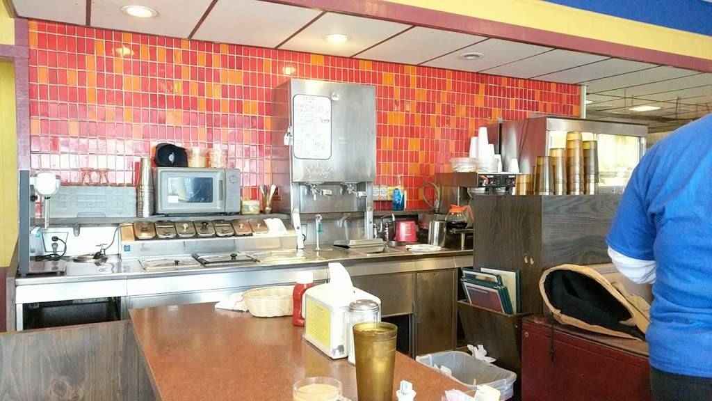 Twin Rocks Diner | restaurant | 133 Twin Rocks Rd, Lake Ariel, PA 18436, USA | 5706899112 OR +1 570-689-9112