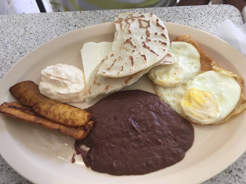 Islas De La Bahia | restaurant | 14405 Prairie Ave d, Lawndale, CA 90260, USA | 4242690680 OR +1 424-269-0680