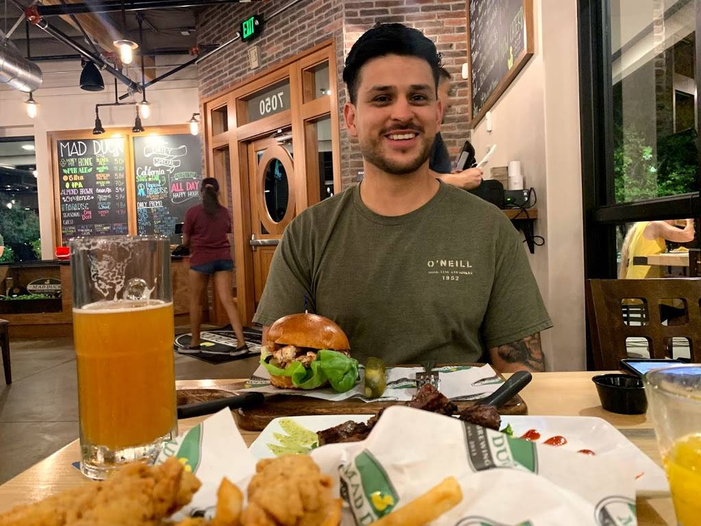Mad Duck Craft Brewing Northwest | restaurant | 7050 N Marks Ave, Fresno, CA 93711, USA | 5598403825 OR +1 559-840-3825