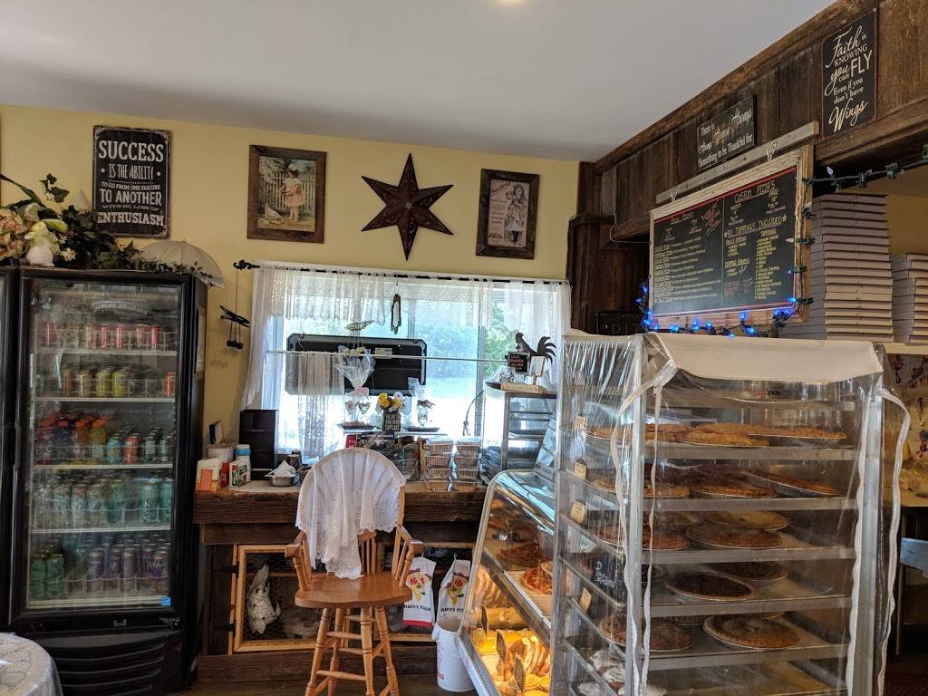 Kawartha Slices & More | restaurant | 1401 Glenarm Rd, Woodville, ON K0M 2T0, Canada | 7053741414 OR +1 705-374-1414