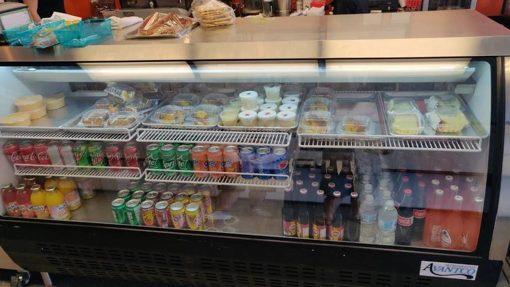 Marys Cuban Kitchen | restaurant | 7578 SE Maricamp Rd, Ocala, FL 34472, USA | 3526872466 OR +1 352-687-2466