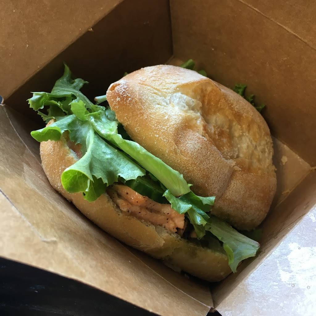 Organique Juice Bar | restaurant | 154 Queen St S #106, Mississauga, ON L5M 2P4, Canada | 9059979177 OR +1 905-997-9177