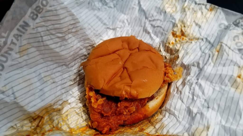 KFC | restaurant | 1623 S Gordon St Drive, Alvin, TX 77511, USA | 2813316612 OR +1 281-331-6612