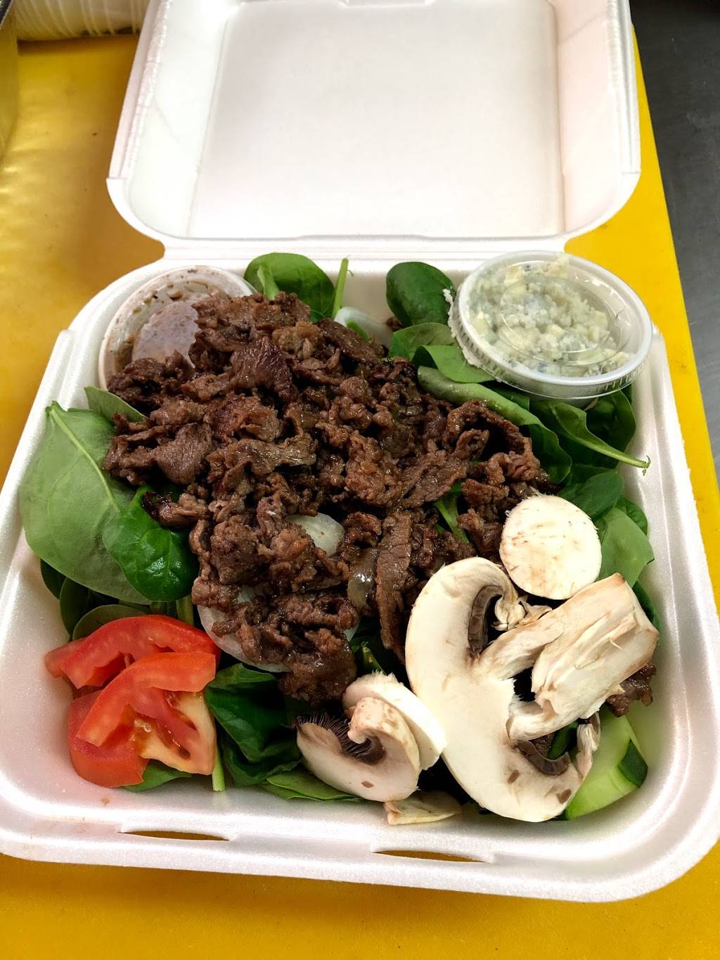 Phillys Cheesesteak | restaurant | 518 E Main St, Visalia, CA 93292, USA | 5597350662 OR +1 559-735-0662