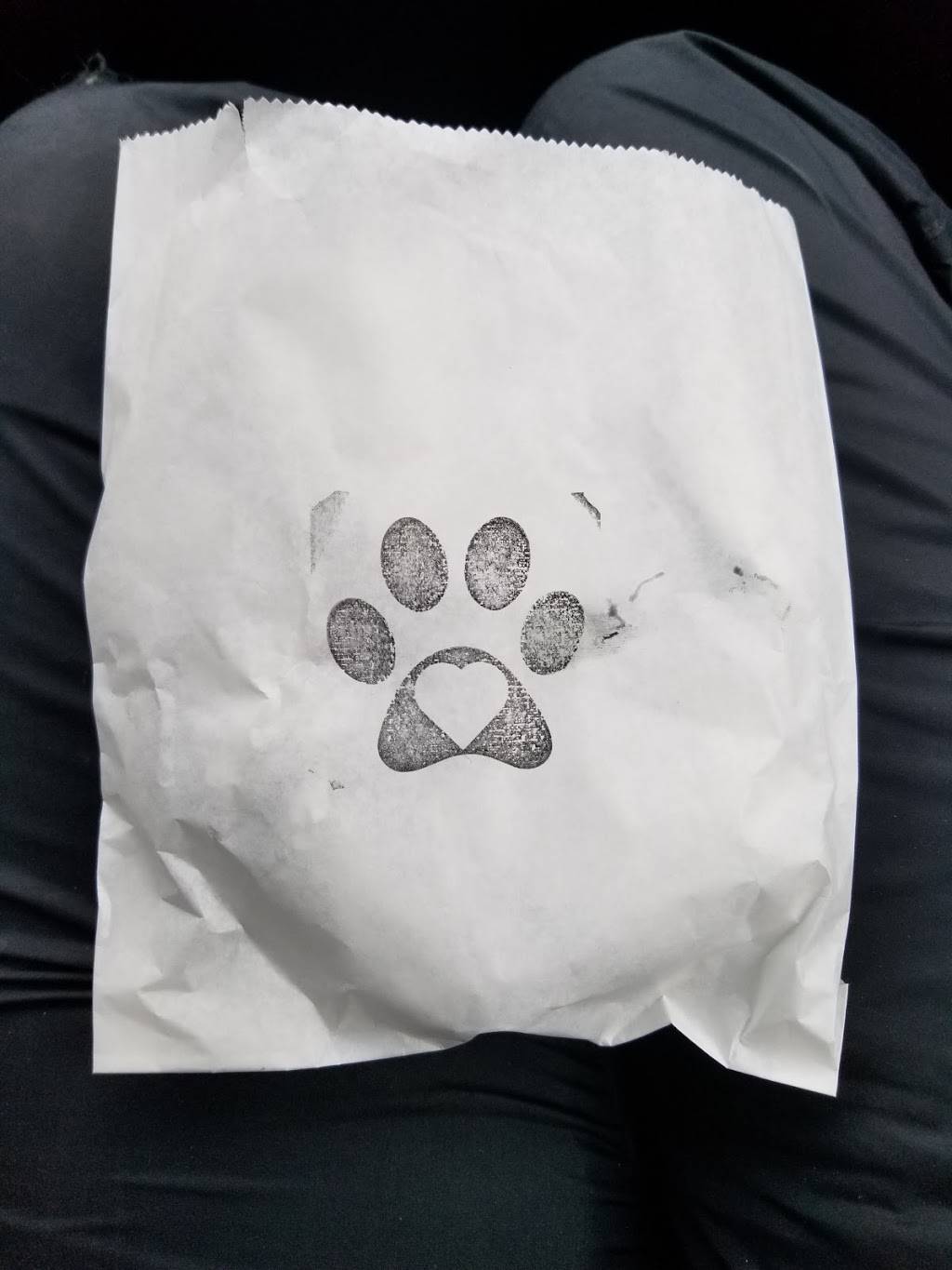 Lucky Dog Cafe | cafe | 2139 Tapo St #113, Simi Valley, CA 93063, USA | 8056084179 OR +1 805-608-4179