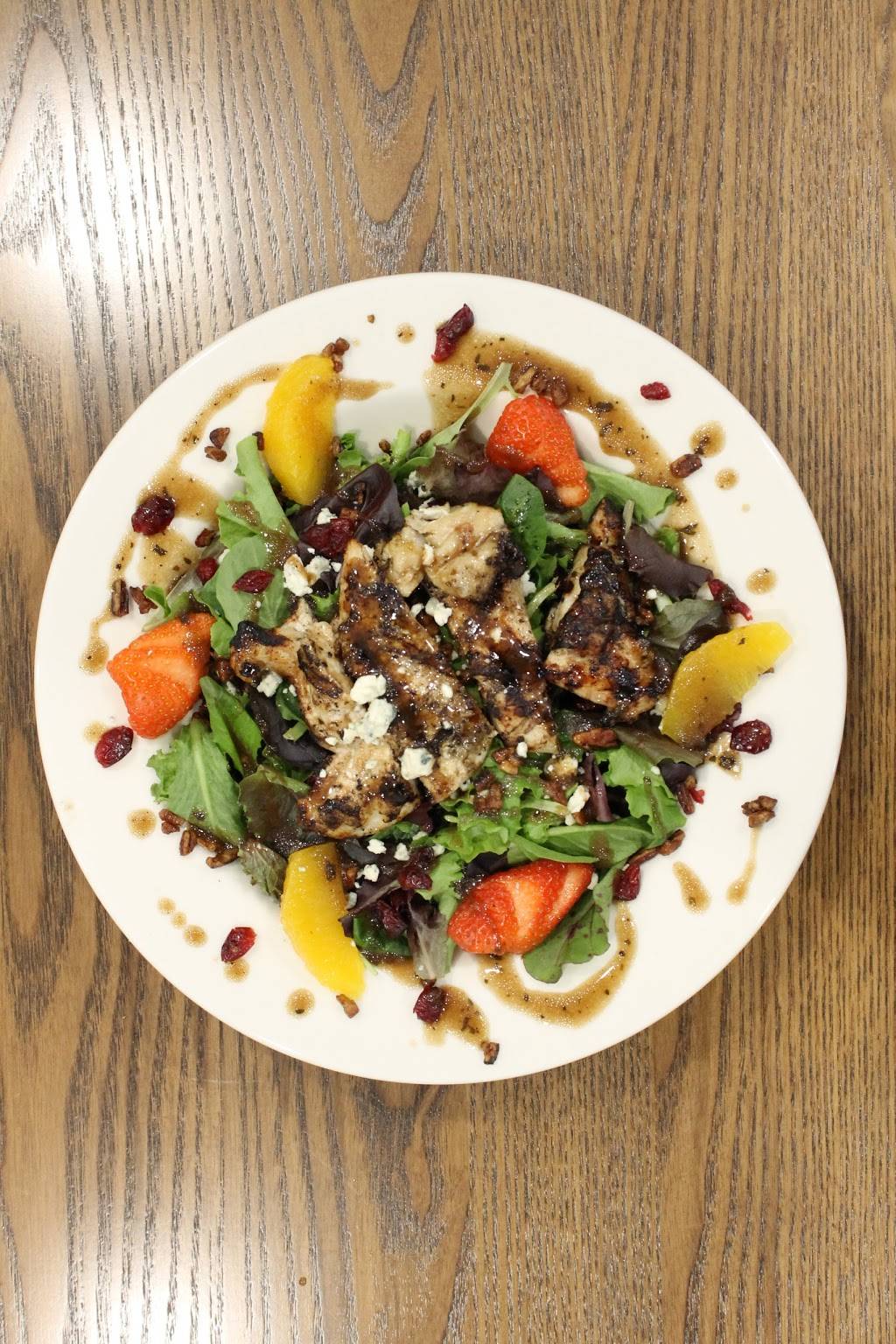 Nicos Homestyle | restaurant | 751 S Durkin Dr, Springfield, IL 62704, USA | 2179938800 OR +1 217-993-8800