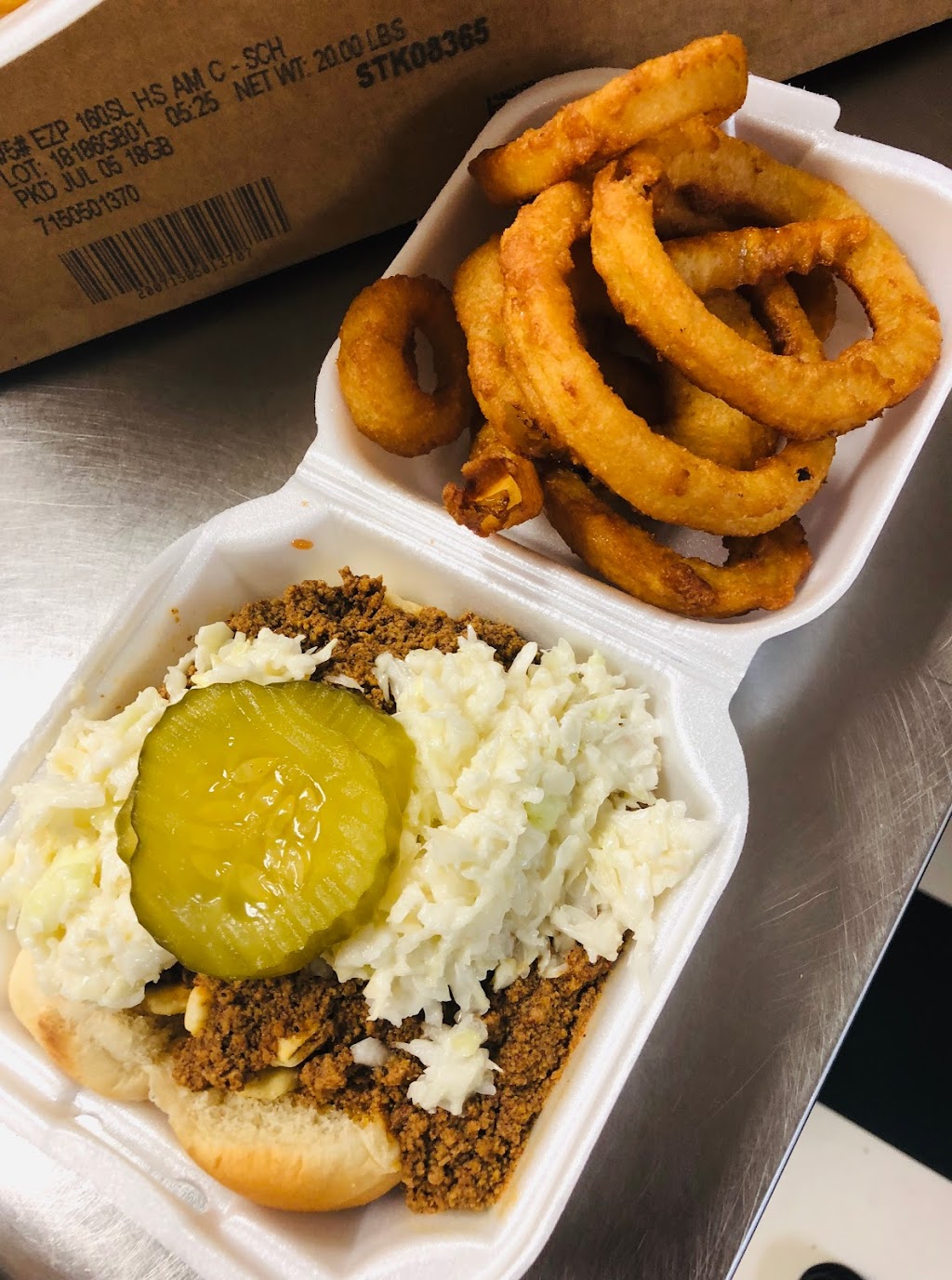 Pucketts Place | restaurant | 116 Benjamin H Hill Dr W #10, Fitzgerald, GA 31750, USA | 2294233441 OR +1 229-423-3441