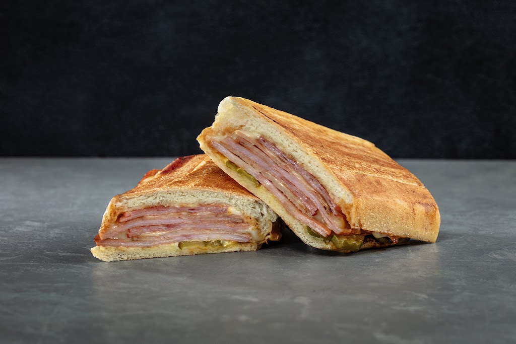 Jon Smith Subs | restaurant | 3627 Cumberland Gap Pkwy Suite 3, Harrogate, TN 37752, USA | 4234418511 OR +1 423-441-8511