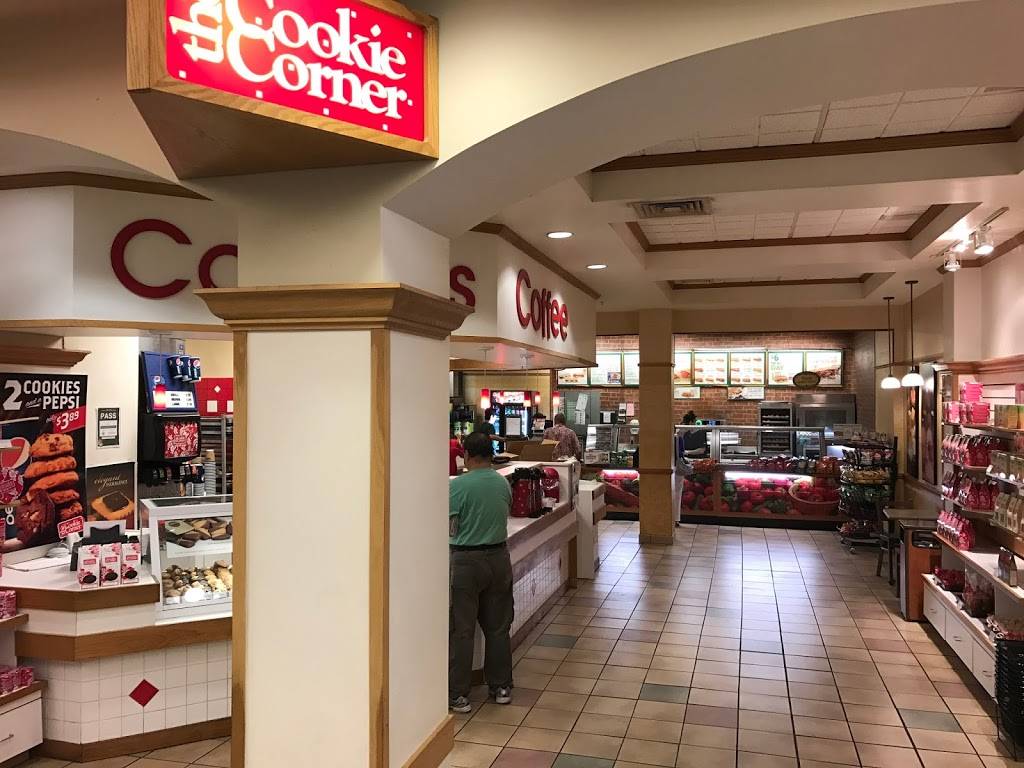 Subway | meal takeaway | 4211 Waialae Ave, Mall #A-7, Honolulu, HI 96816, USA | 8087330111 OR +1 808-733-0111