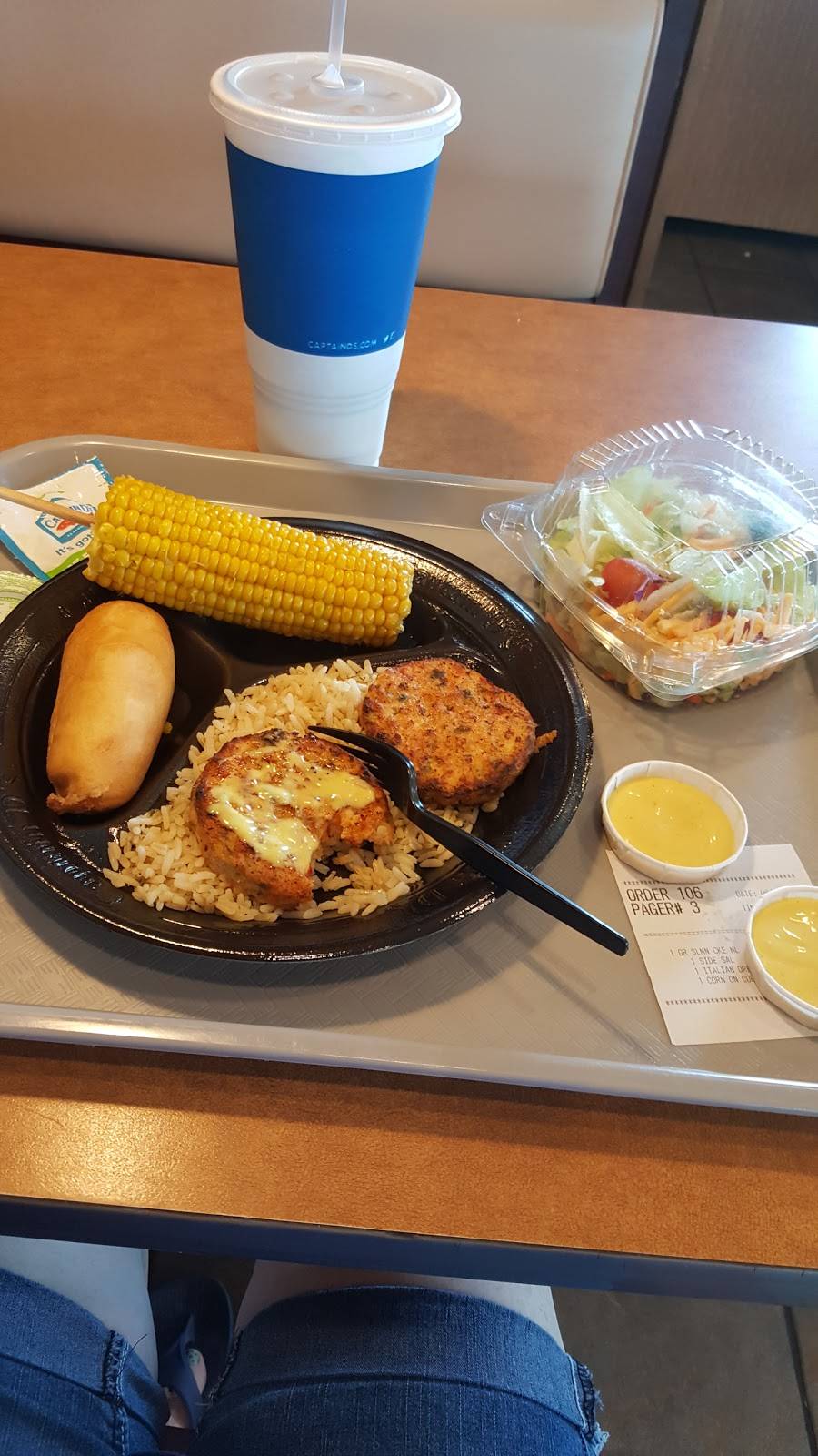 Captain Ds | restaurant | 110 Kefauver Ln, Madisonville, TN 37354, USA | 4234209455 OR +1 423-420-9455