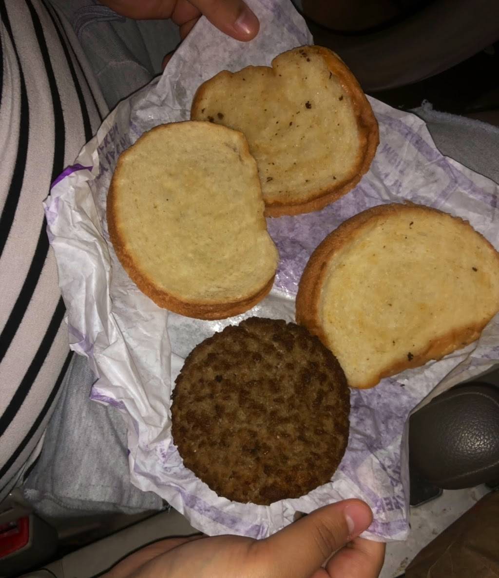 Jack in the Box | restaurant | 1301 N Hampton Rd, Dallas, TX 75208, USA | 2149411484 OR +1 214-941-1484