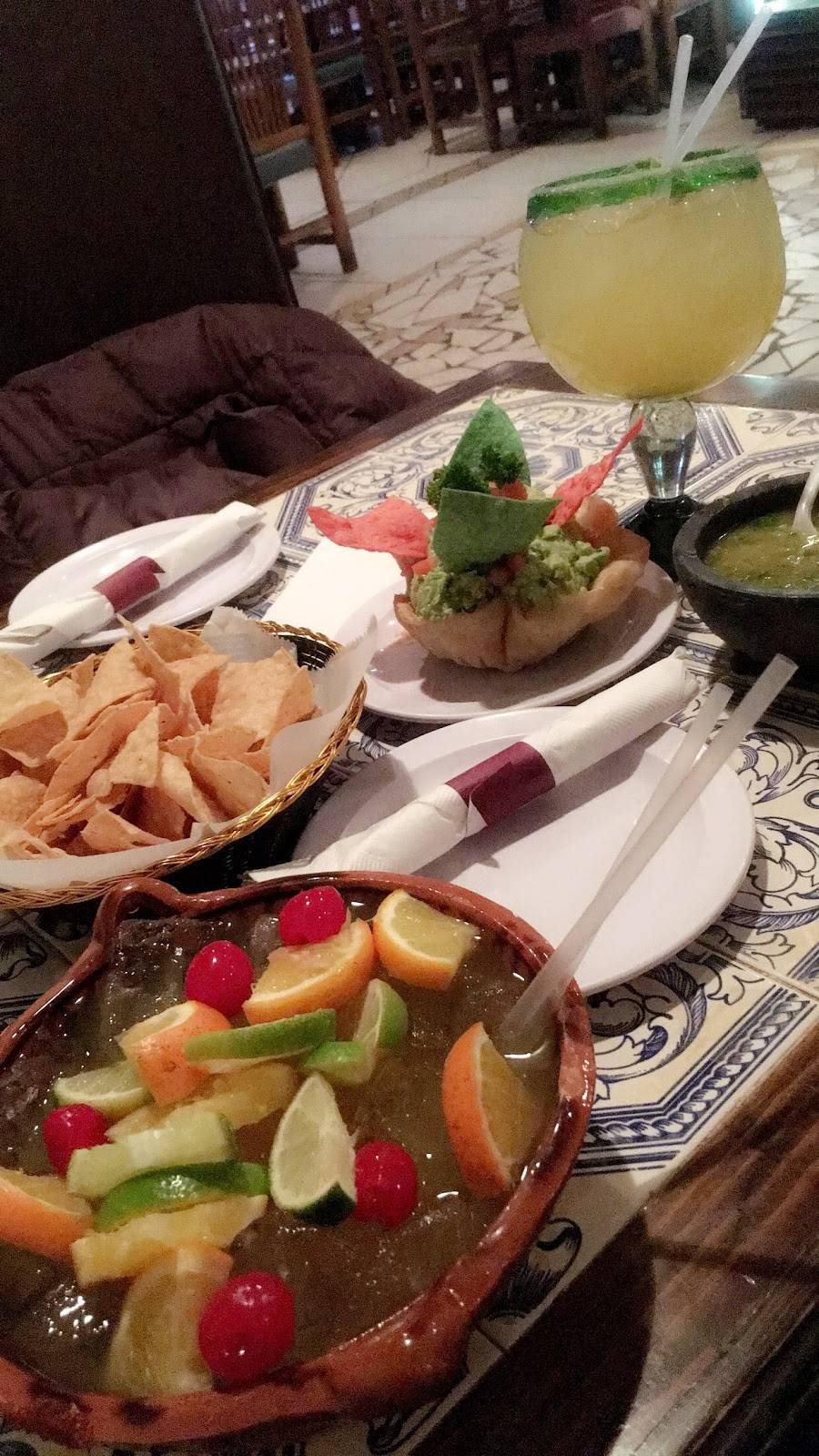 La Quinta de los Reyes Fine Mexican Restaurant & Bar | restaurant | 6431 Cermak Rd, Berwyn, IL 60402, USA | 7084844689 OR +1 708-484-4689