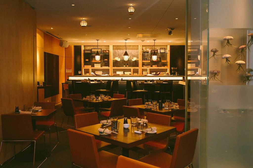 Naoki Sushi | restaurant | 2300 N Lincoln Park W Suite N, Chicago, IL 60614, USA | 7738680002 OR +1 773-868-0002