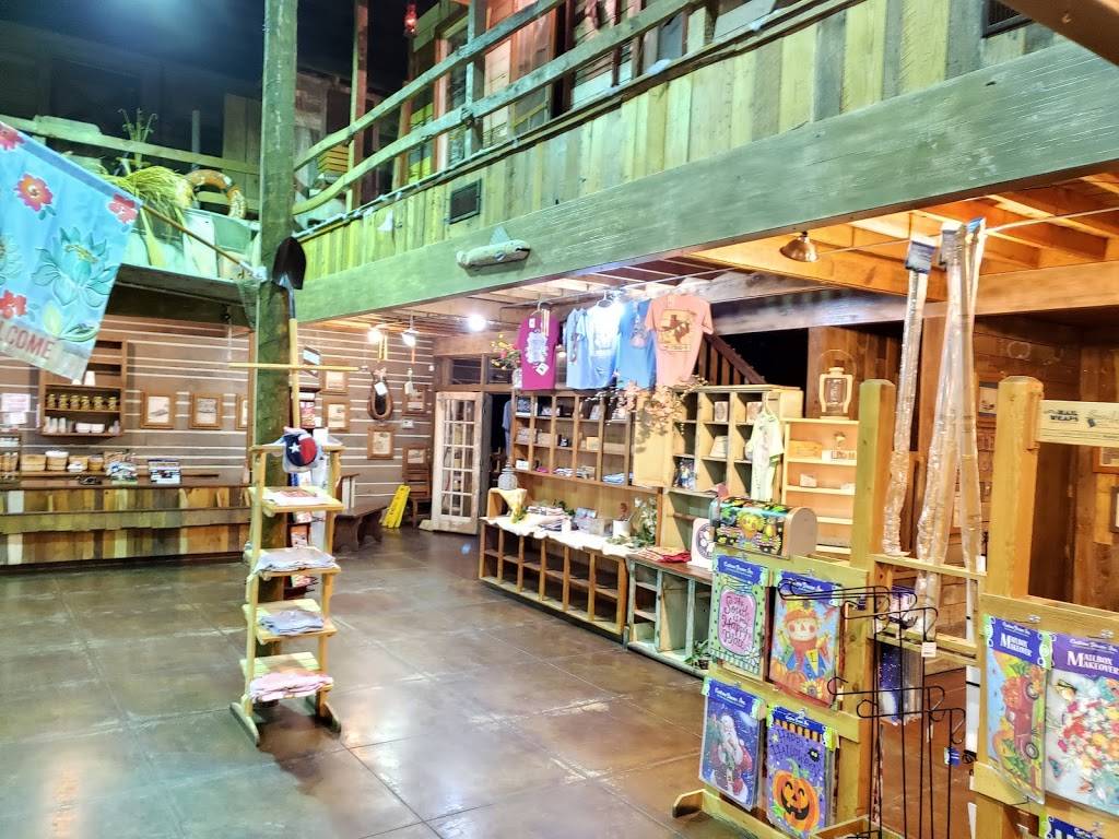 David Beards Catfish Village | restaurant | 1950 W Texas Ave, Waskom, TX 75692, USA | 9036874800 OR +1 903-687-4800