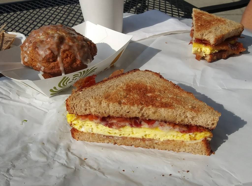 Martones Market & Café | cafe | 16 Main St, Essex Junction, VT 05452, USA | 8028788163 OR +1 802-878-8163