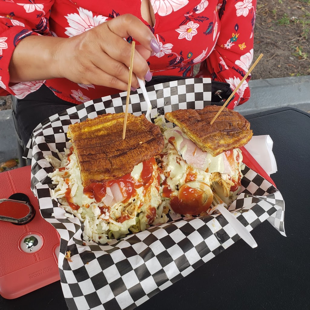 Shawarburger | restaurant | 6932 S Kirkman Rd, Orlando, FL 32819, USA | 4077493972 OR +1 407-749-3972