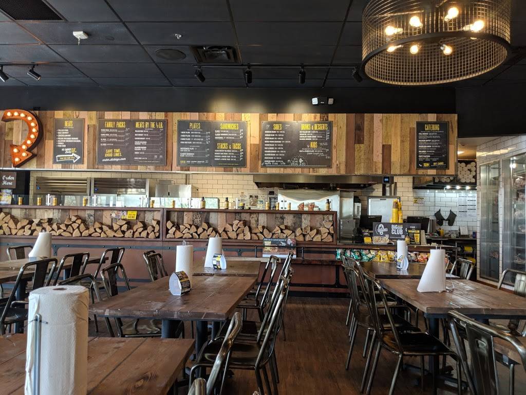 Dickeys Barbecue Pit | restaurant | 16581 W Bell Rd, Surprise, AZ 85374, USA | 4806262203 OR +1 480-626-2203