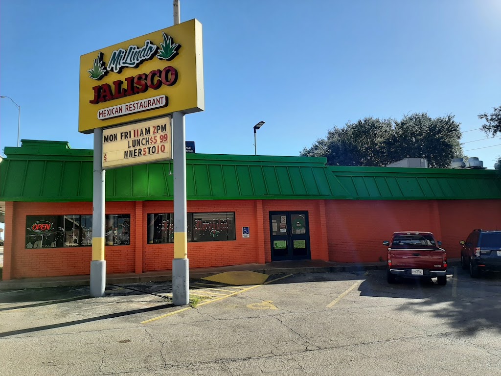 MiLindo Jalisco Mexican Restaurant | restaurant | 8618 Research Blvd, Austin, TX 78758, USA | 5128401313 OR +1 512-840-1313