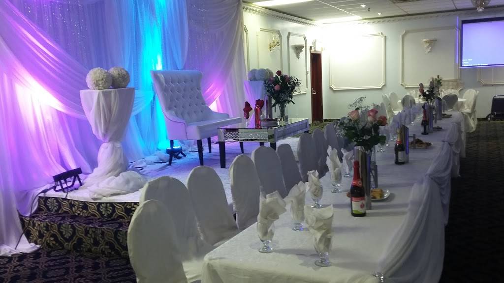 Taj Banquet Halls | restaurant | 4611 Steeles Ave W, North York, ON M9L 1X2, Canada | 4167429787 OR +1 416-742-9787