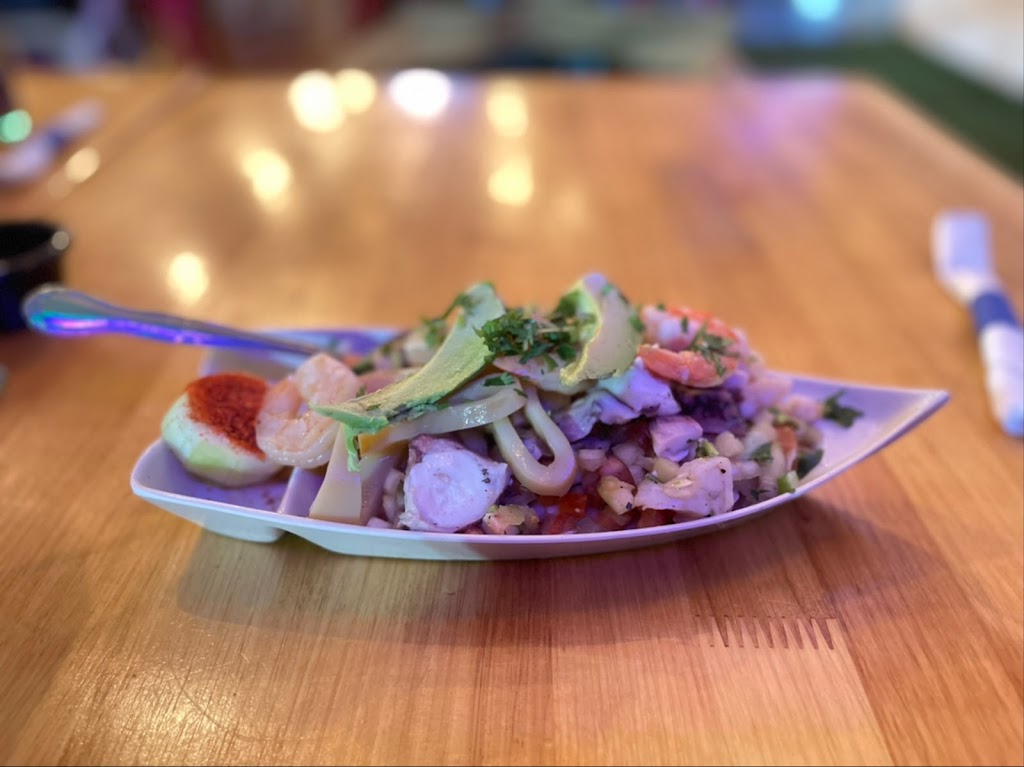 210 Ceviche Seafood and Mariscos | restaurant | 9502 I-10, San Antonio, TX 78230, USA | 2105939300 OR +1 210-593-9300
