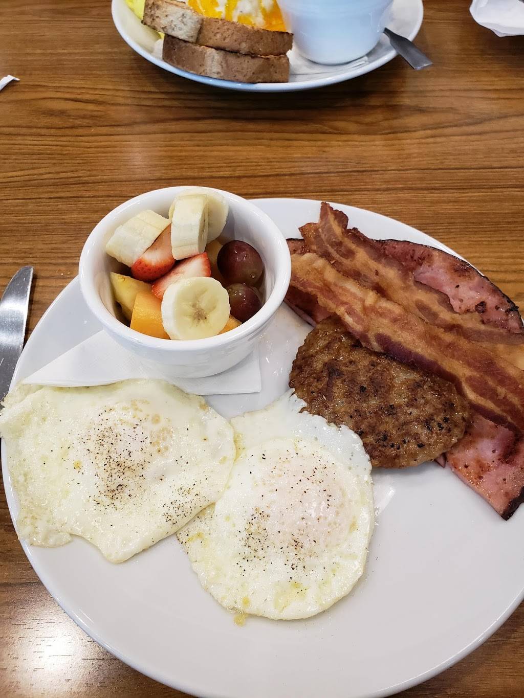 Sunny Street Cafe | restaurant | 140 W Sandy Lake Rd #160, Coppell, TX 75019, USA | 9723041000 OR +1 972-304-1000