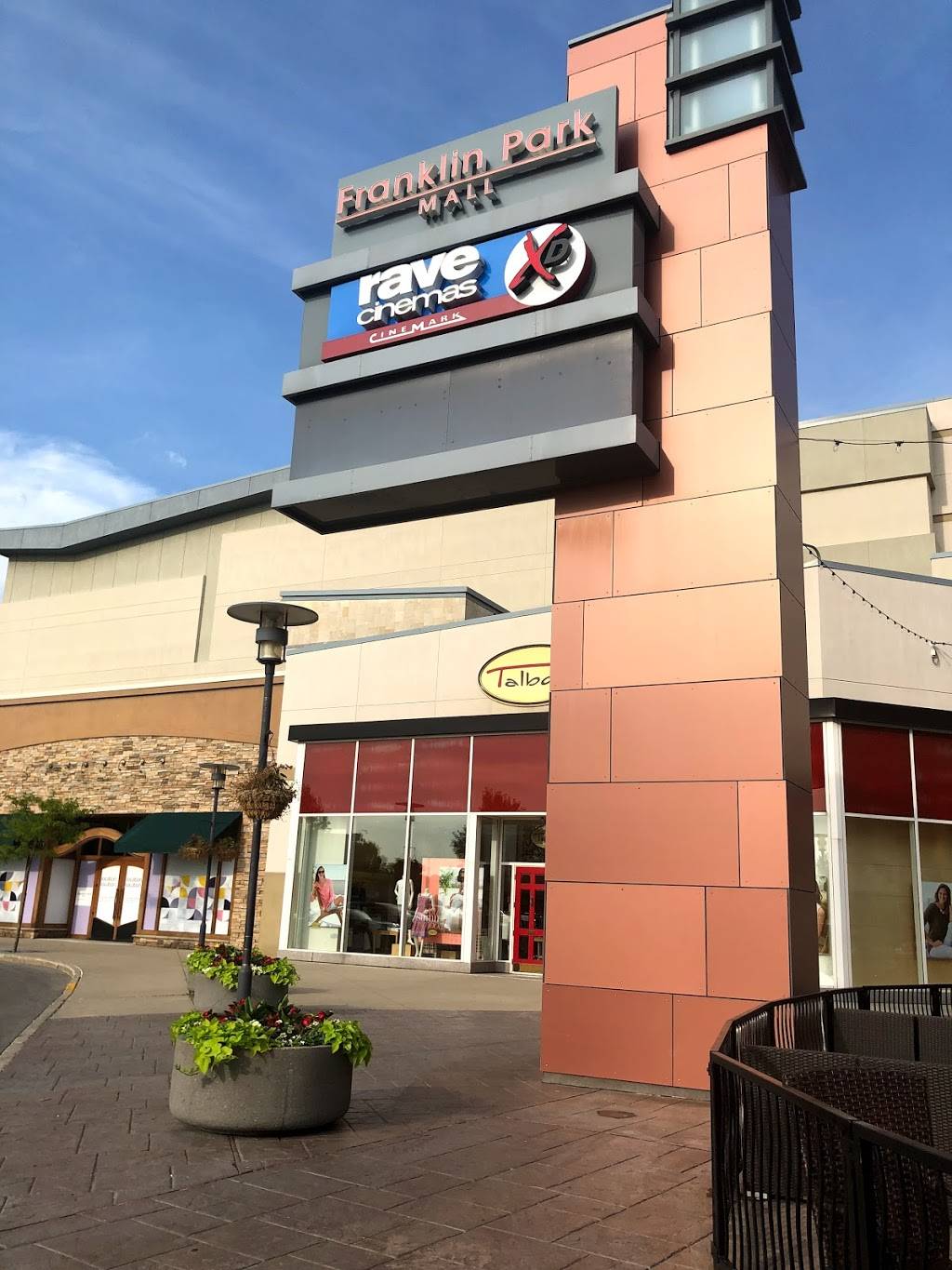 Cinemark Franklin Park 16 and XD | meal takeaway | 5001 Monroe St #2006, Toledo, OH 43623, USA | 4194722324 OR +1 419-472-2324