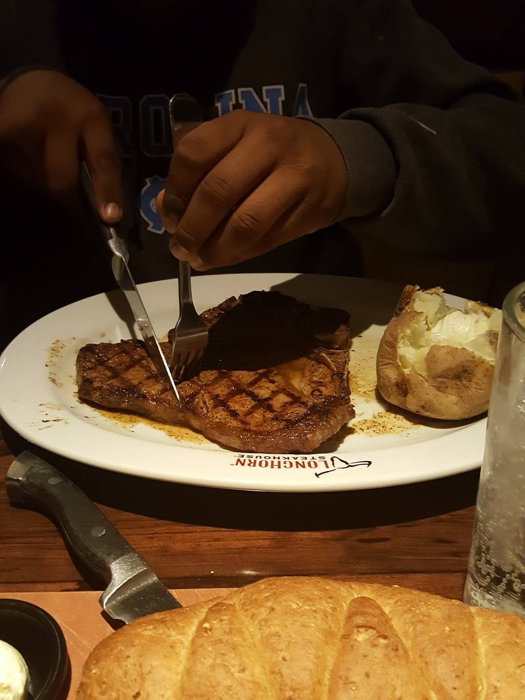 LongHorn Steakhouse | meal takeaway | 9975 Coors Bypass NW, Albuquerque, NM 87114, USA | 5058970081 OR +1 505-897-0081