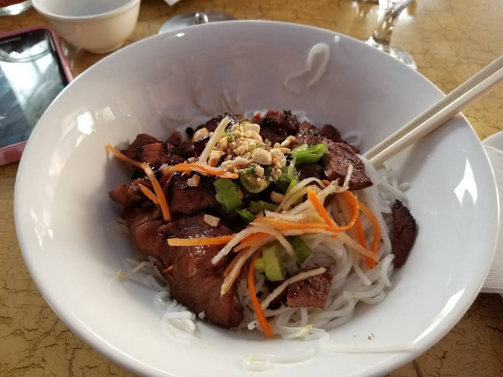 Huong Viet Restaurant | restaurant | 358 Passaic Ave, Nutley, NJ 07110, USA | 9736670827 OR +1 973-667-0827