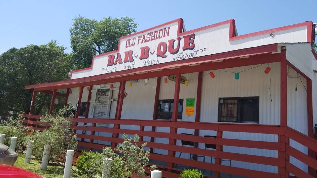 Old Fashion Barbeque | restaurant | 8110 Southbank St, Houston, TX 77033, USA | 7137339424 OR +1 713-733-9424