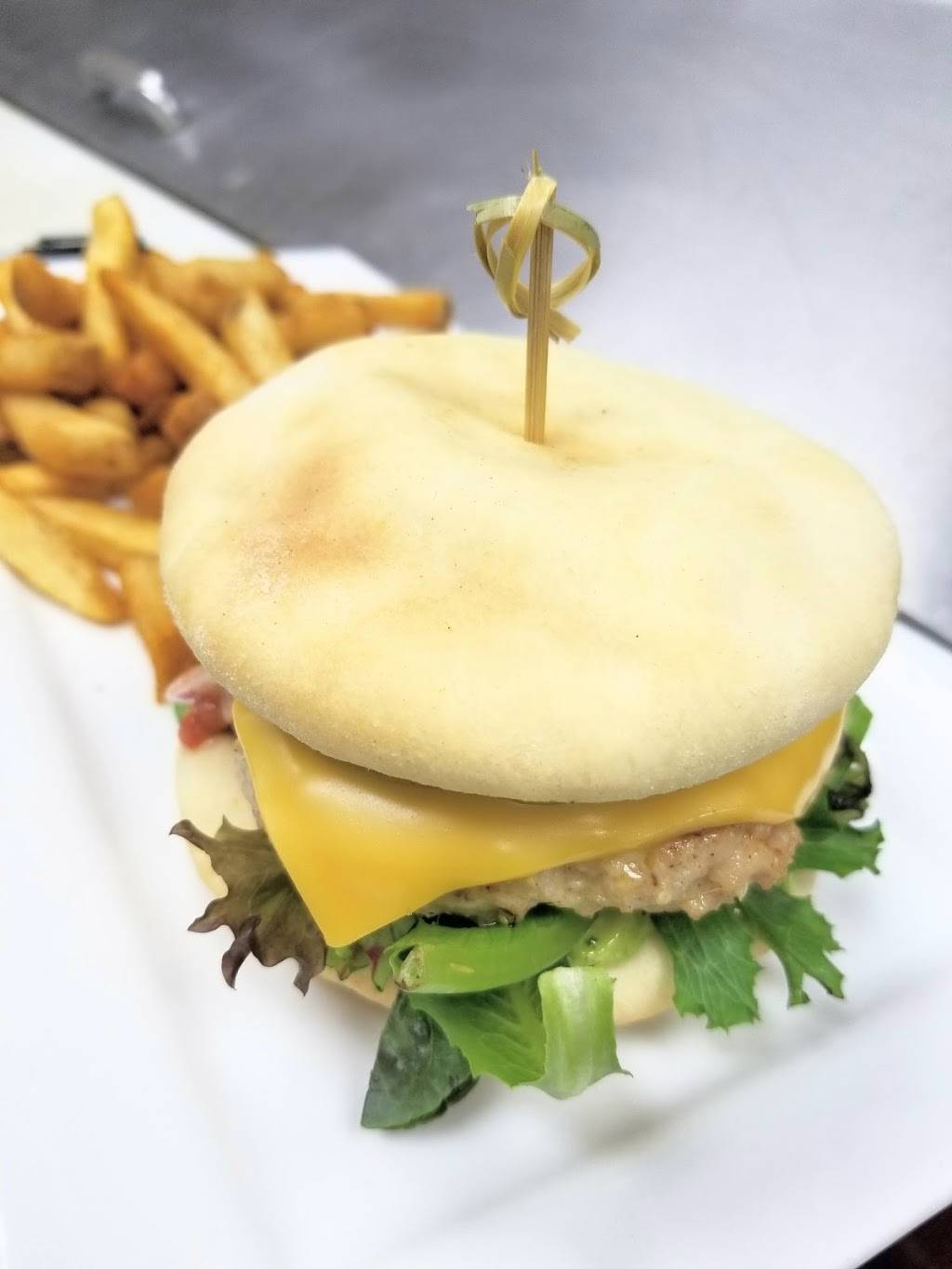 Tandoori Fusion | restaurant | 4600 Chamberlain Ln, Louisville, KY 40241, USA | 5022552590 OR +1 502-255-2590