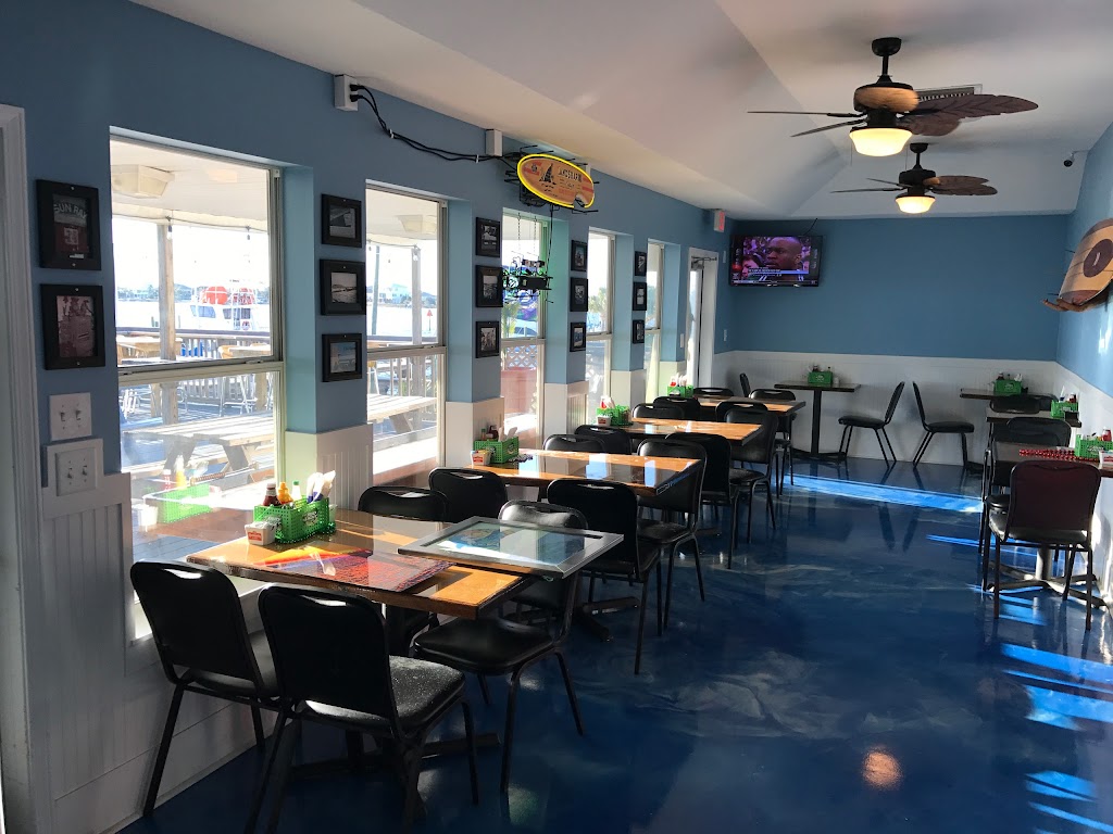 Frisky Dolphin Sunset Oyster Bar & Grill | restaurant | 715 Pensacola Beach Blvd, Pensacola Beach, FL 32561, USA | 8509343141 OR +1 850-934-3141