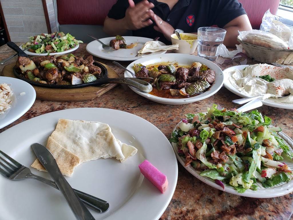 Cedarland Restaurant | restaurant | 13007 Warren Ave, Dearborn, MI 48126, USA | 3135824849 OR +1 313-582-4849