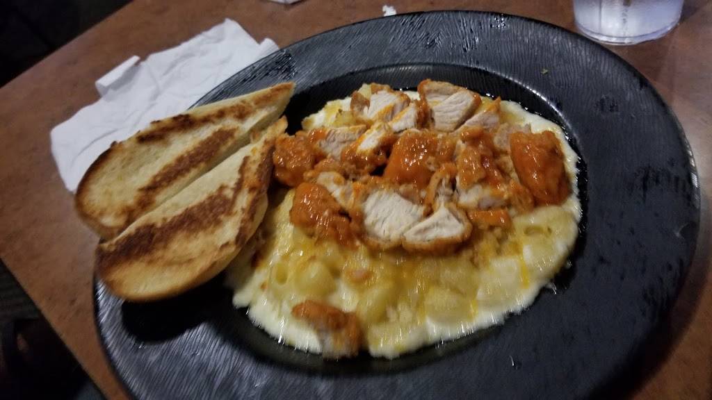 Buffalo Wild Wings | restaurant | 27741 Crown Valley Pkwy Suite 303, Mission Viejo, CA 92691, USA | 9495822660 OR +1 949-582-2660