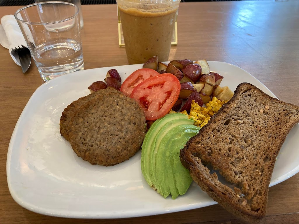 The LaFayette Place | restaurant | 1978 N Farwell Ave, Milwaukee, WI 53202, USA | 4142313030 OR +1 414-231-3030