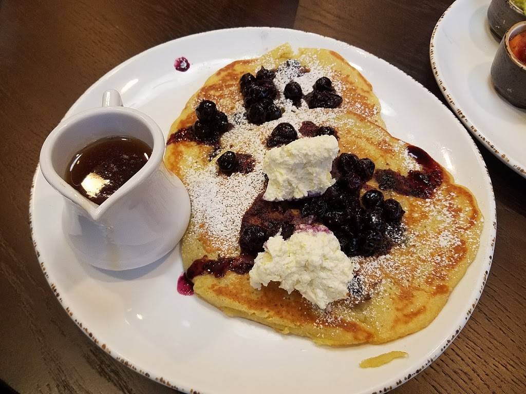 The Bistro – Eat. Drink. Connect. | restaurant | 420 Forsgate Dr, Cranbury, NJ 08512, USA | 60965599507502 OR +1 609-655-9950 ext. 7502