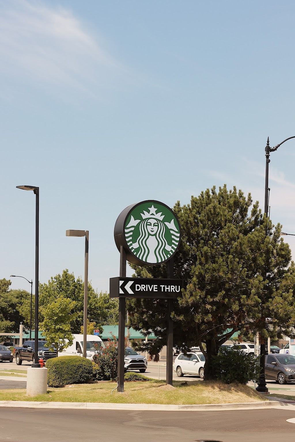 Starbucks | cafe | 1200 W Lindsey St, Norman, OK 73069, USA | 4059149566 OR +1 405-914-9566