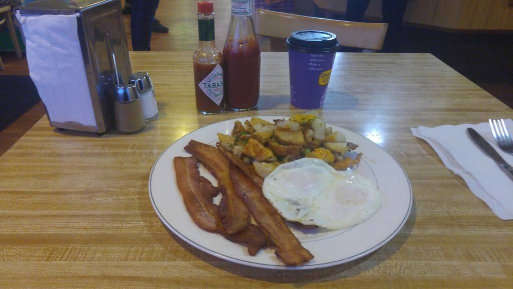 Redwood Cafe | restaurant | 175 Paul Dr, San Rafael, CA 94903, USA | 4154798989 OR +1 415-479-8989