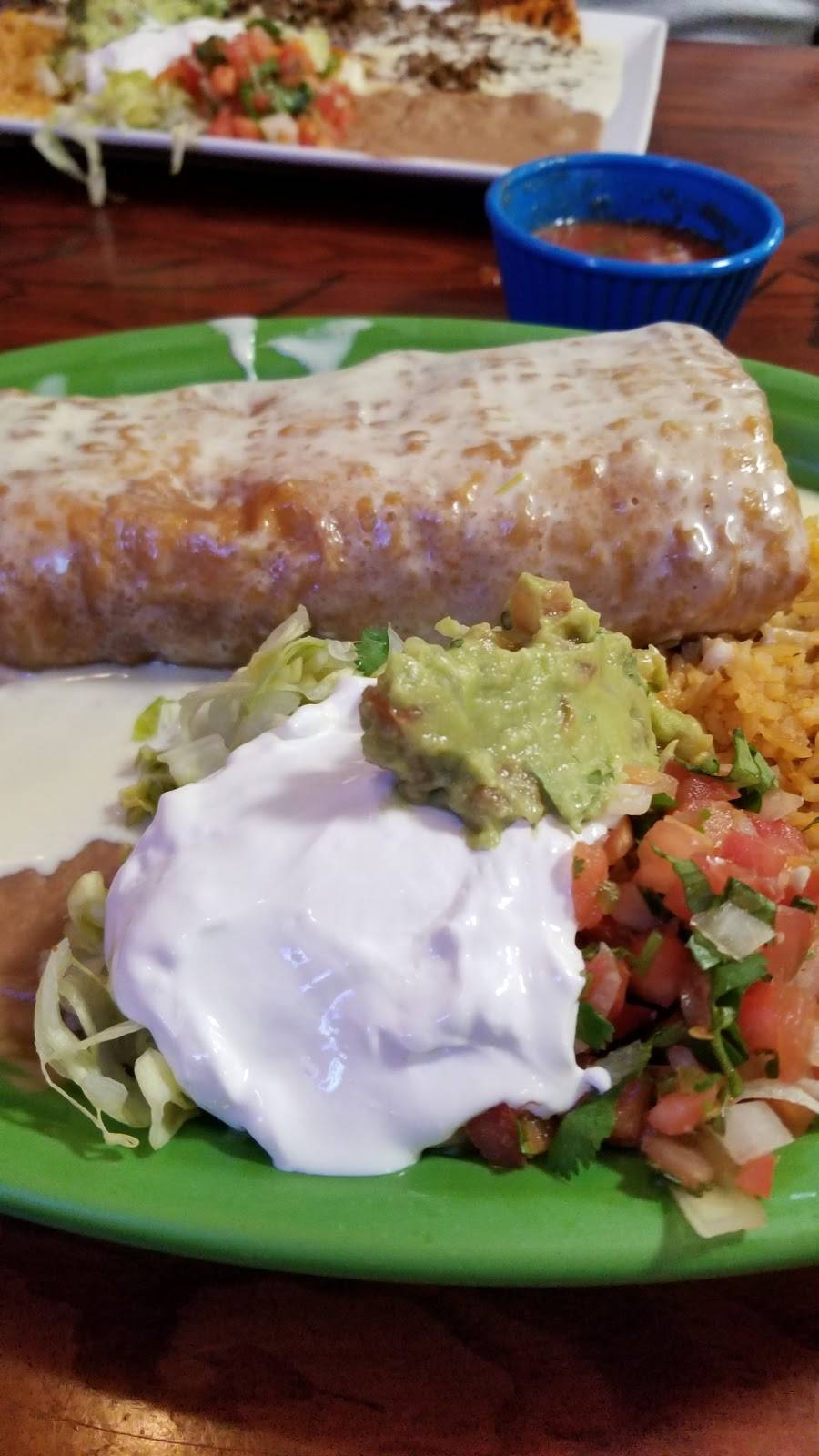 Tienda El Maguey Mexican Restaurant | restaurant | 8406 Collinsville Rd, Collinsville, IL 62234, USA | 6183449763 OR +1 618-344-9763