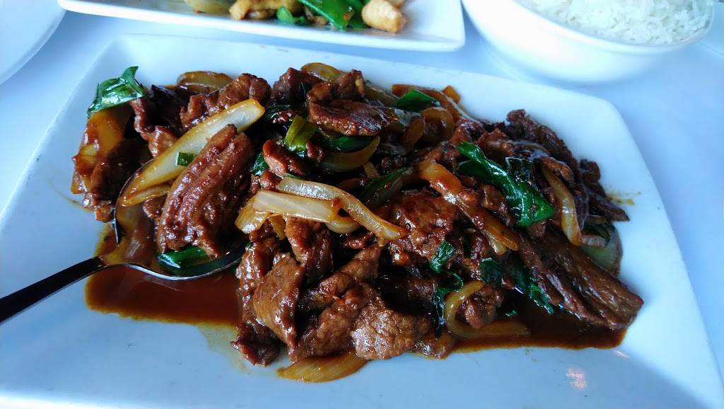 New Moon | restaurant | 2138 Verdugo Blvd, Montrose, CA 91020, USA | 8182494393 OR +1 818-249-4393