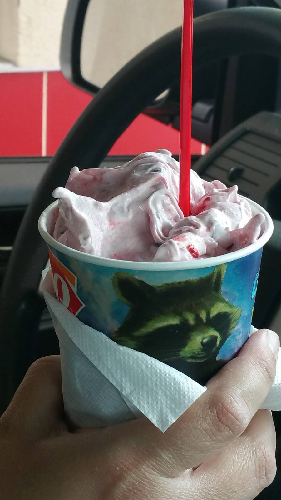 Dairy Queen Grill & Chill | restaurant | 3101 N 66th St N, St. Petersburg, FL 33710, USA | 7273438424 OR +1 727-343-8424