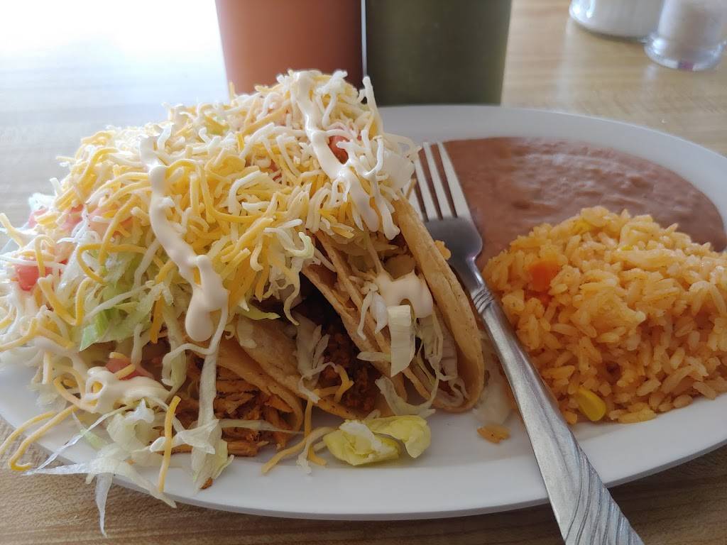 Restaurante Oaxaqueño | restaurant | 2500 NE Seward Ave, Topeka, KS 66616, USA | 7855816215 OR +1 785-581-6215