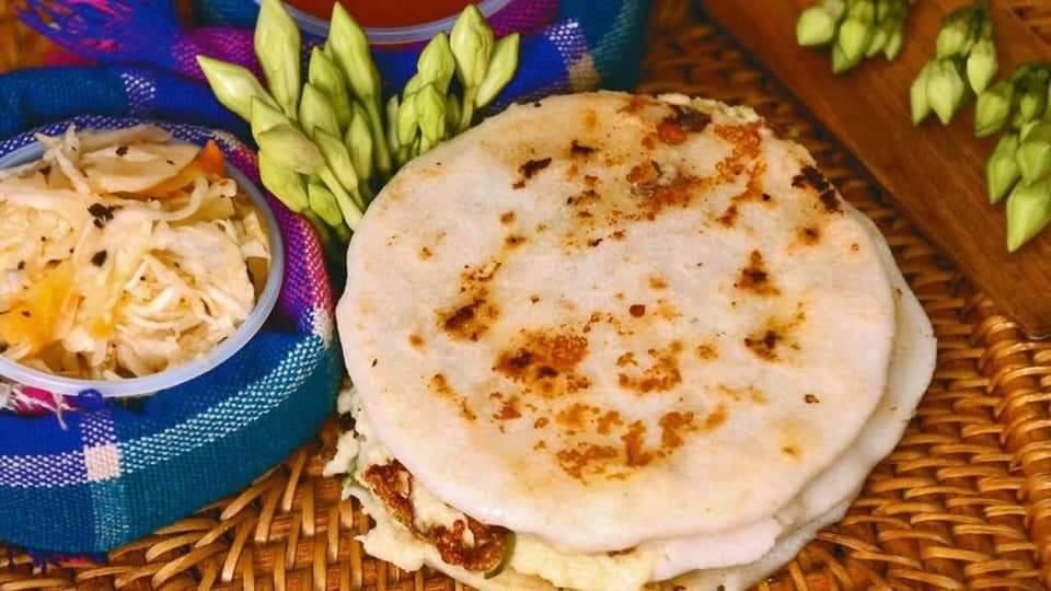 La Autentica - taqueria y Pupuseria | restaurant | 1108 SE Powell Blvd, Portland, OR 97266, USA | 5037391120 OR +1 503-739-1120