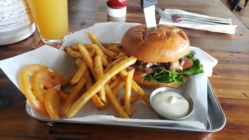 Blue Pine Grill | restaurant | 1432 SE 282nd Ave, Gresham, OR 97080, USA | 5033288483 OR +1 503-328-8483