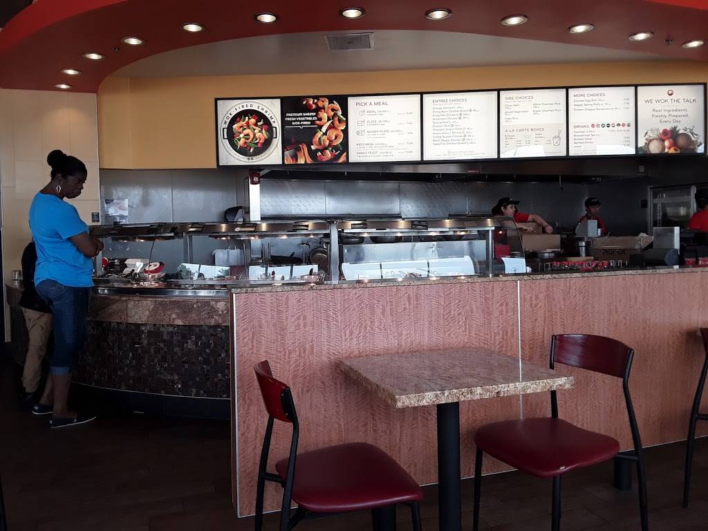 Panda Express | restaurant | 2399 N Hwy 67, Florissant, MO 63031, USA | 3148303654 OR +1 314-830-3654