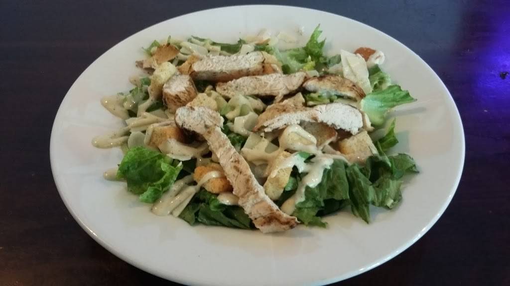 Dinos House of Burgers | restaurant | 7 W Bridge St, Oswego, NY 13126, USA | 3152166536 OR +1 315-216-6536